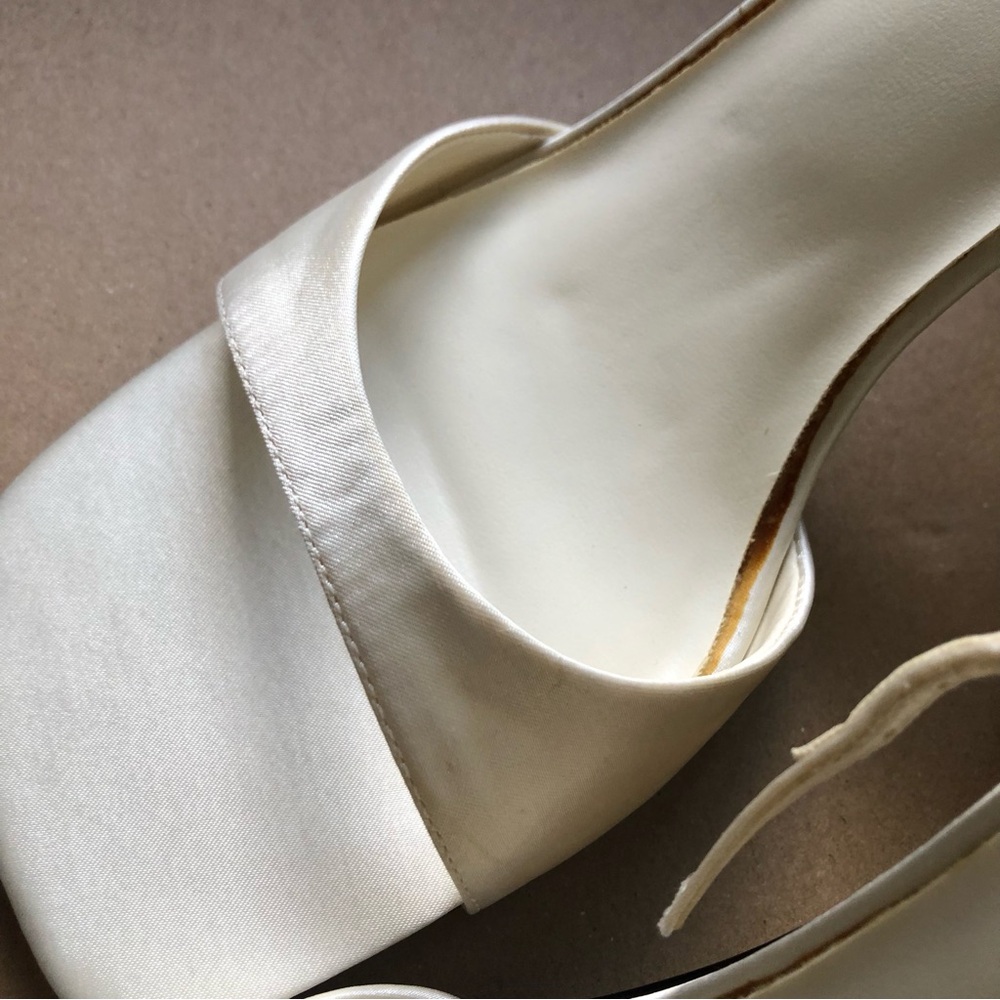 NEW vintage Amanda Smith Cream Satin 4” Heels - 9 1/2
